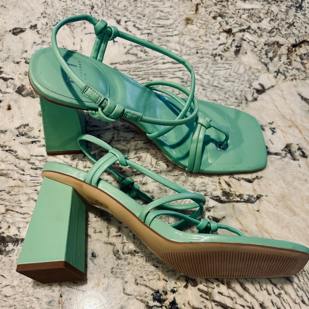 Marc Fisher Light Green Strappy Block Heels Leather 8 - Picture 3 of 4